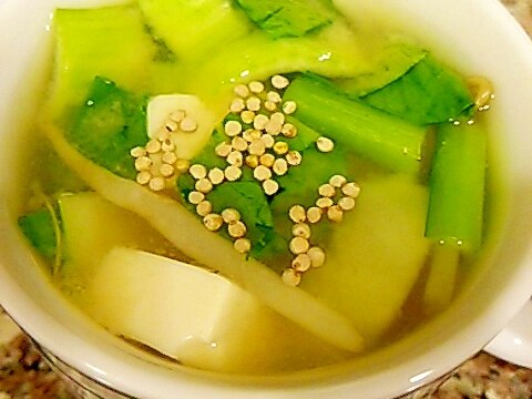 チンゲン菜と小松菜のお味噌汁